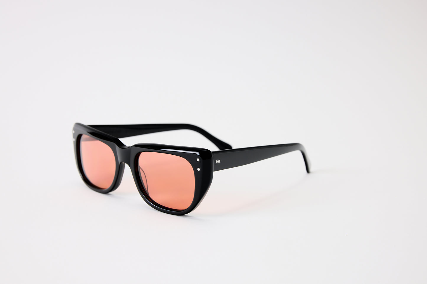 NEW YORK EYERISH, Bundorans. Black with Pink Lenses