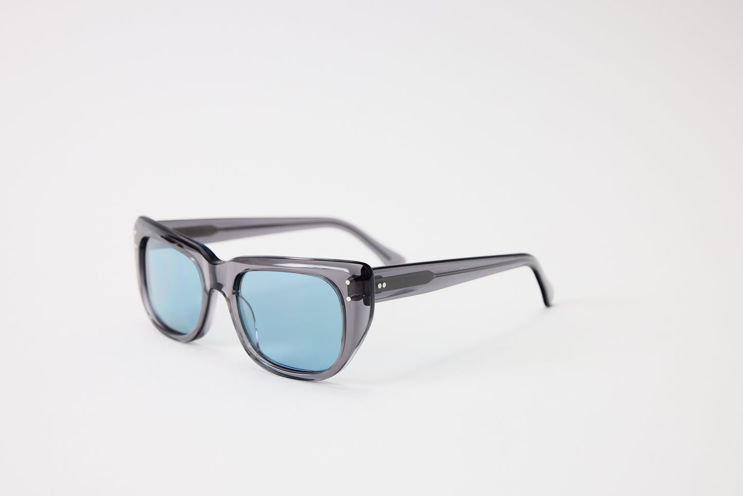 NEW YORK EYERISH, Bundorans. Grey with Blue Lenses