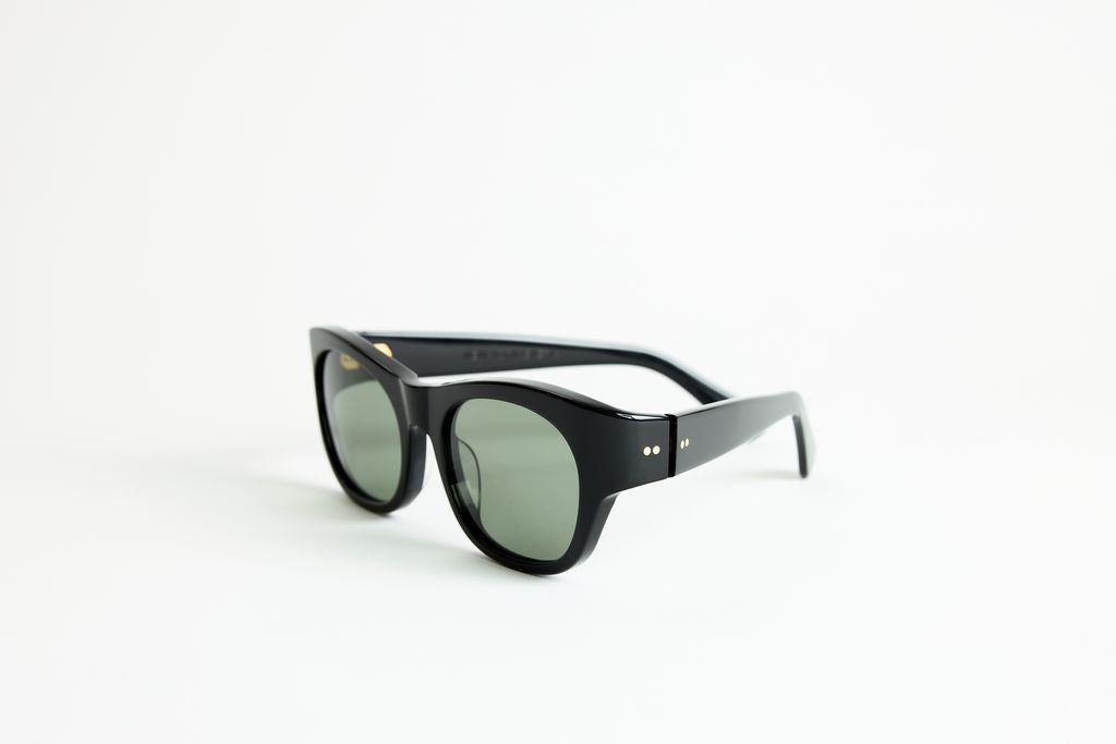 NEW YORK EYERISH, Westports. Black Frames with G24 Lenses